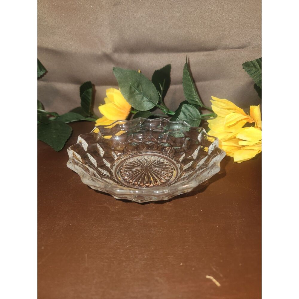 Vintage Glass Diamond Point Fluted Ruffled Bowl Starburst Base 5.5" - 62